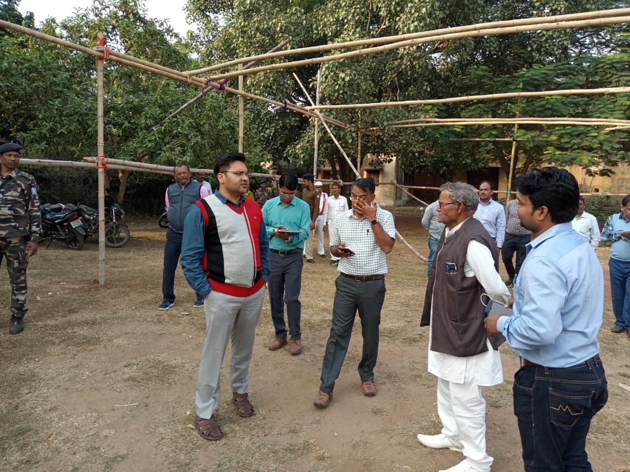 Deputy Commissioner inspected dispatch center of polling personnel DEO PAKUR