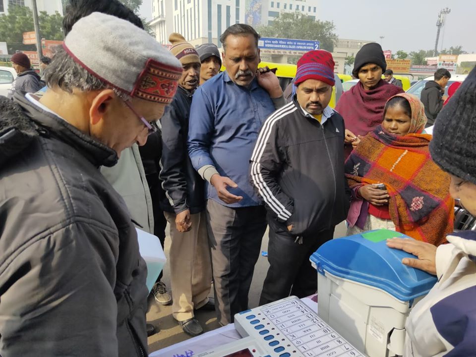 Special Camps were organized at Hospitals both Government, Private & Dispensaries in Delhi regarding Voter Awareness/EVM-VVPAT Awareness on 28-12-2019