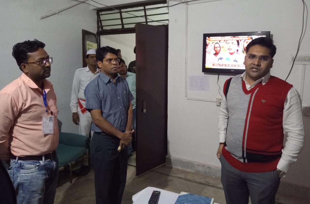 Officials including Deputy Commissioner of MCMC Koshang inspected DEO PAKUR
