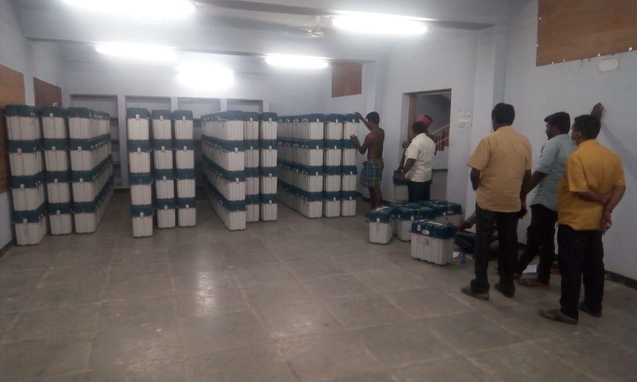 TNLA2021 - 96 Tiruchengode Constituency - Storing of EVM and VVPAT Machines in Strong room2.jpg