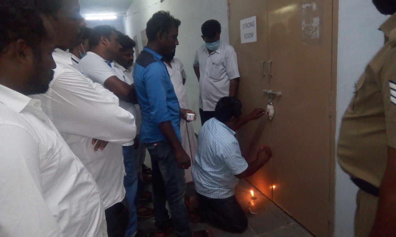 TNLA2021 - 96 Tiruchengode - Storing of Ballot Unit and Controll Unit Machines in Strong room_4.jpg