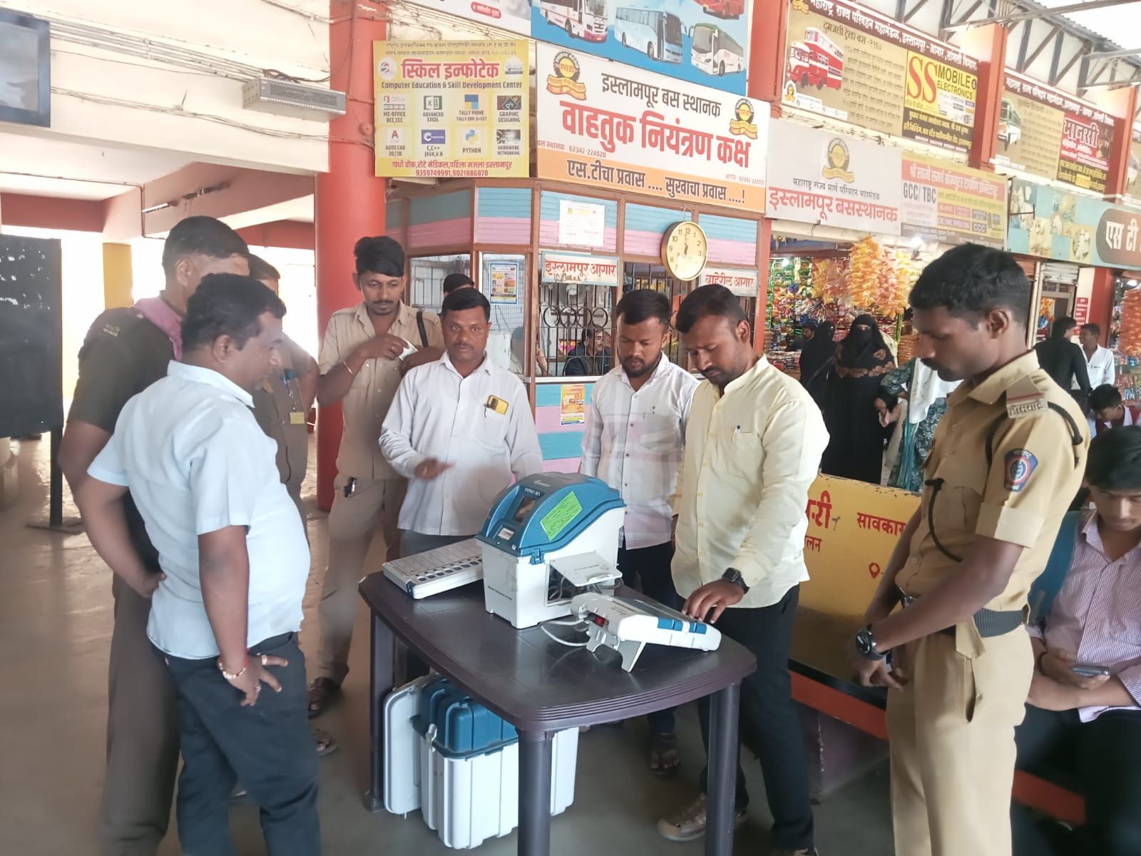 283-Islmapur LAC - EVM-VVPAT - Public Awareness Campaign in Sangli District